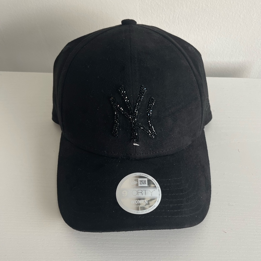 New Era Swarovski Crystal Black New York Yankees Cap